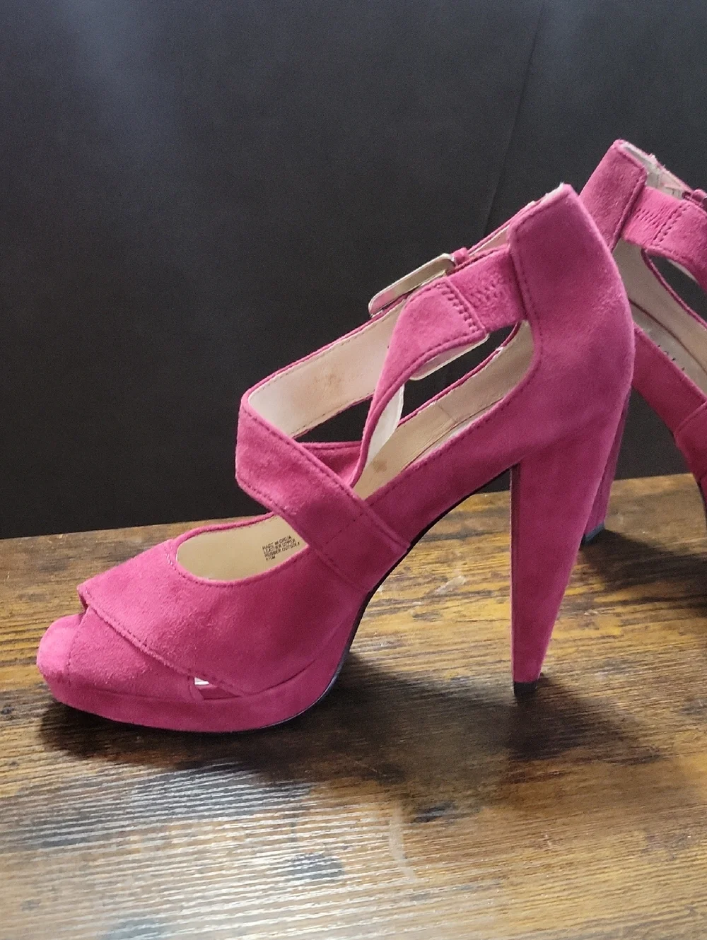 Michael Kors 8.5M Fuchsia Suede Peep-Toe High Heels